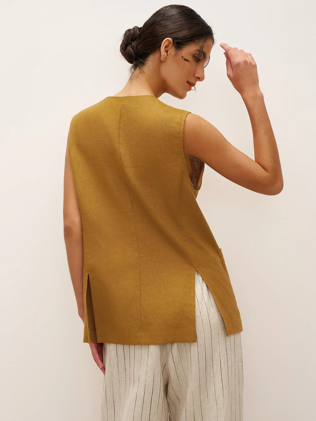 100% Linen Arc-Placket Button-Front Vest ELFRIDA